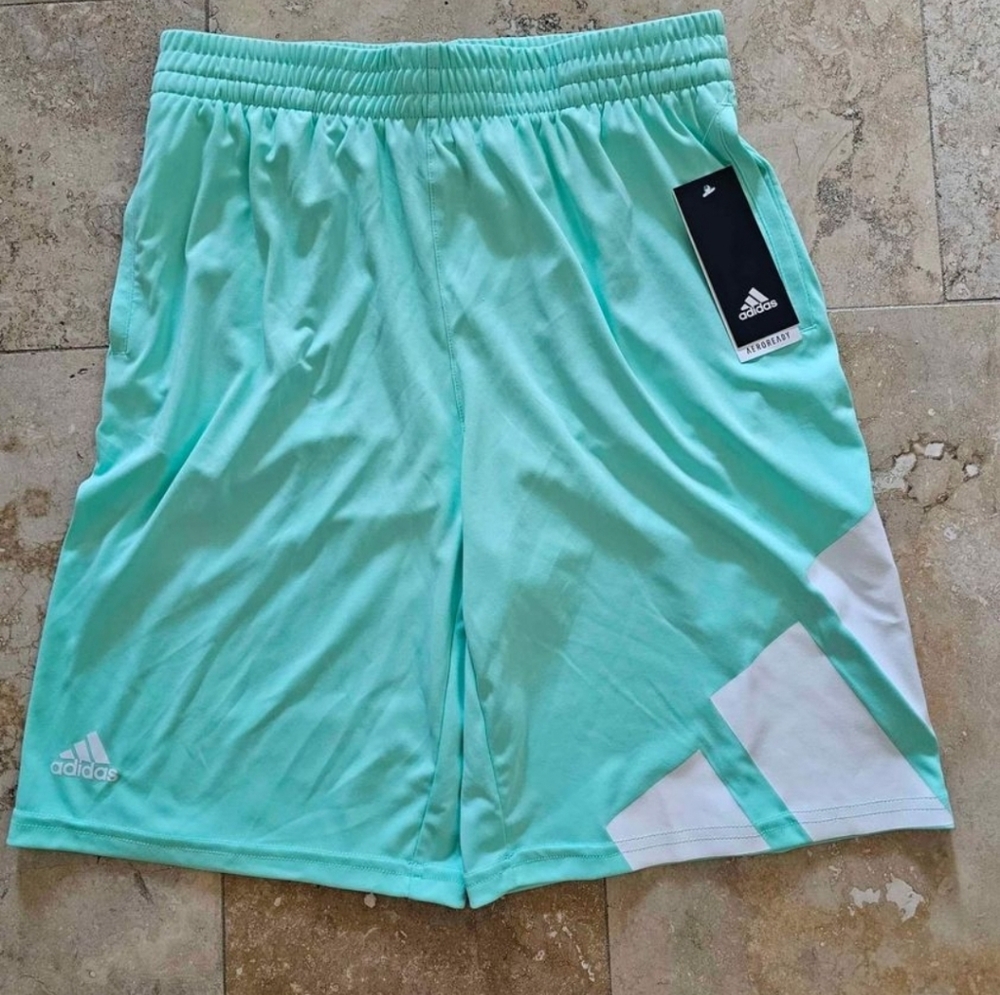New Adidas Boys Athletic shorts XL